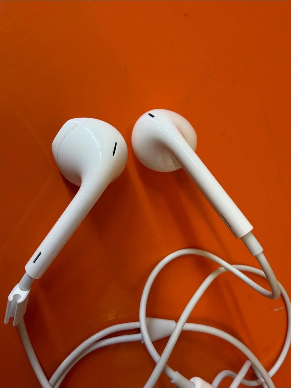 Apple original earbuds